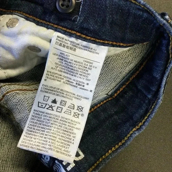 Levi's kids boys Blue Five Pocket Distressed Denizen Slim Jeans Size Regular 8 - Picture 4 of 11